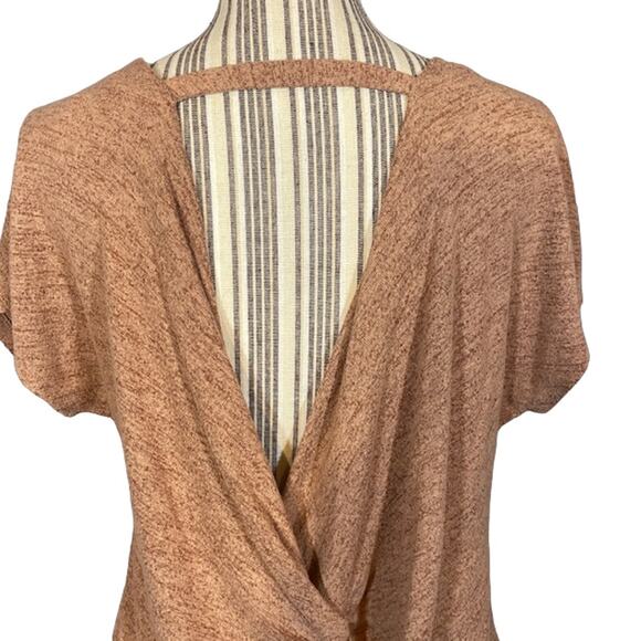 Express Salmon Pink Short Sleeve Blouse Women SZ XS - Picture 7 of 9